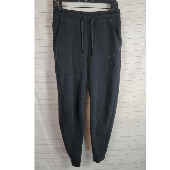Nike Sportswear Tech Fleece Joggers in Black, sz Small - Picture 1 of 16